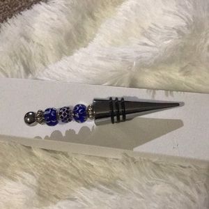 Metal beaded wine stopper